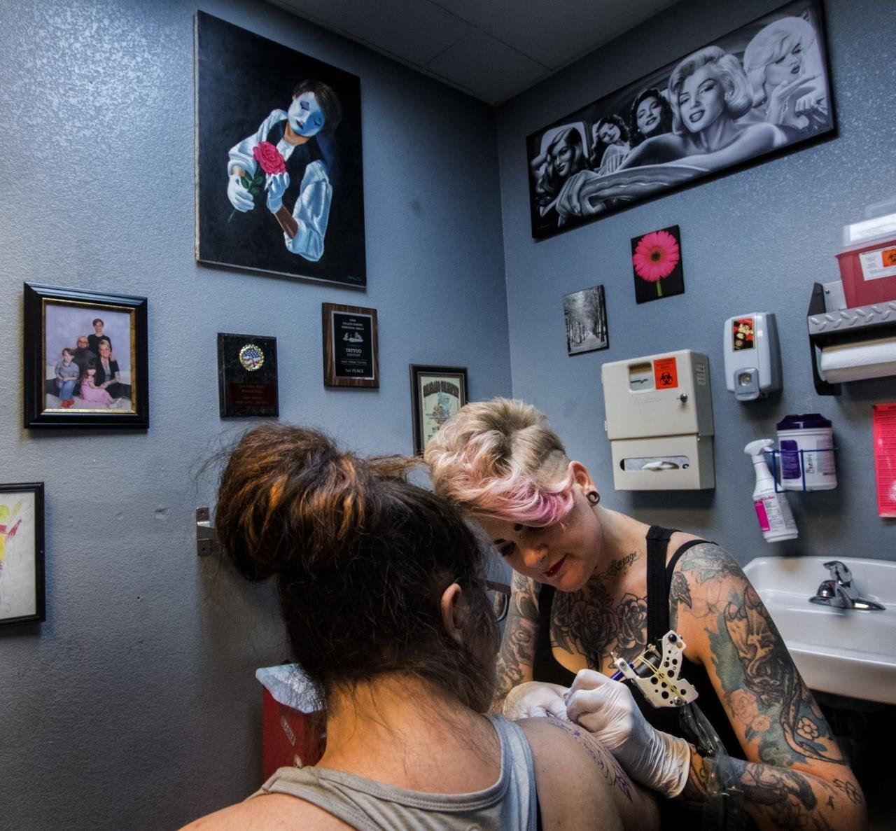 Best Black And White Tattoo Artist Colorado at Lucy Via blog