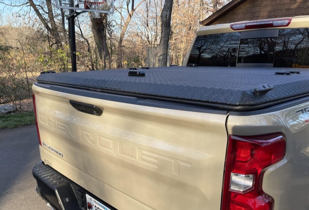 DiamondBack SE Truck Bed Cover - Review - HuntTested
