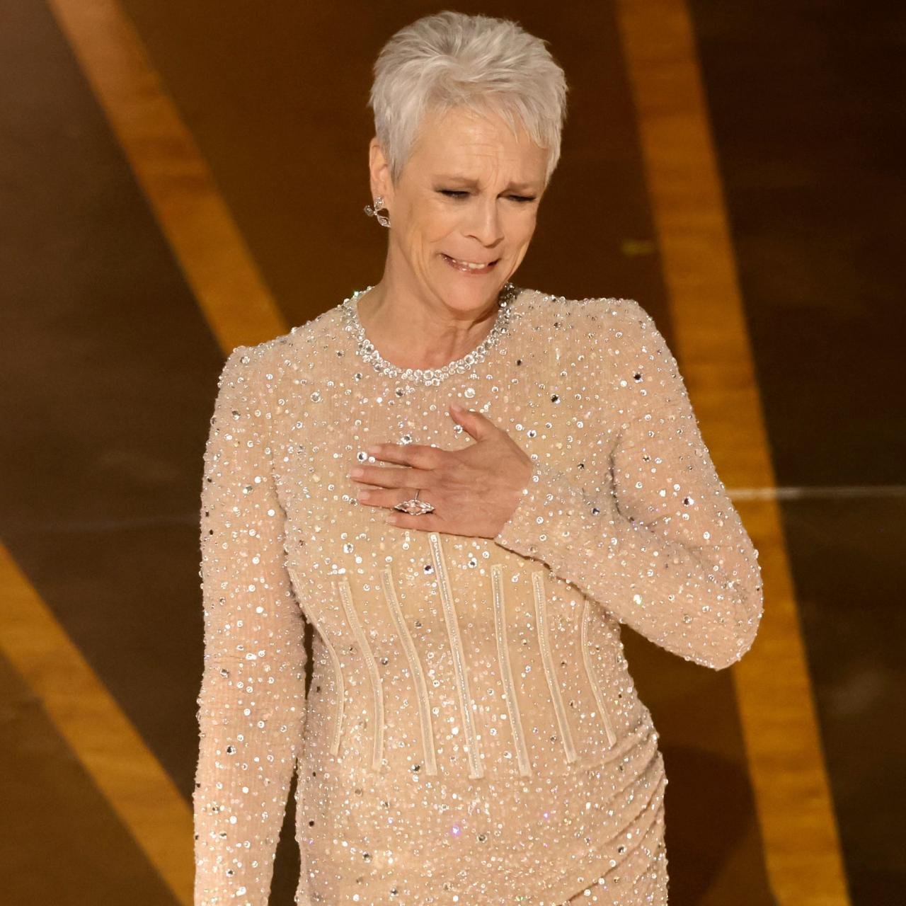 Jamie Lee Curtis Wins Best Supporting Actress at the 2023 Oscars ...