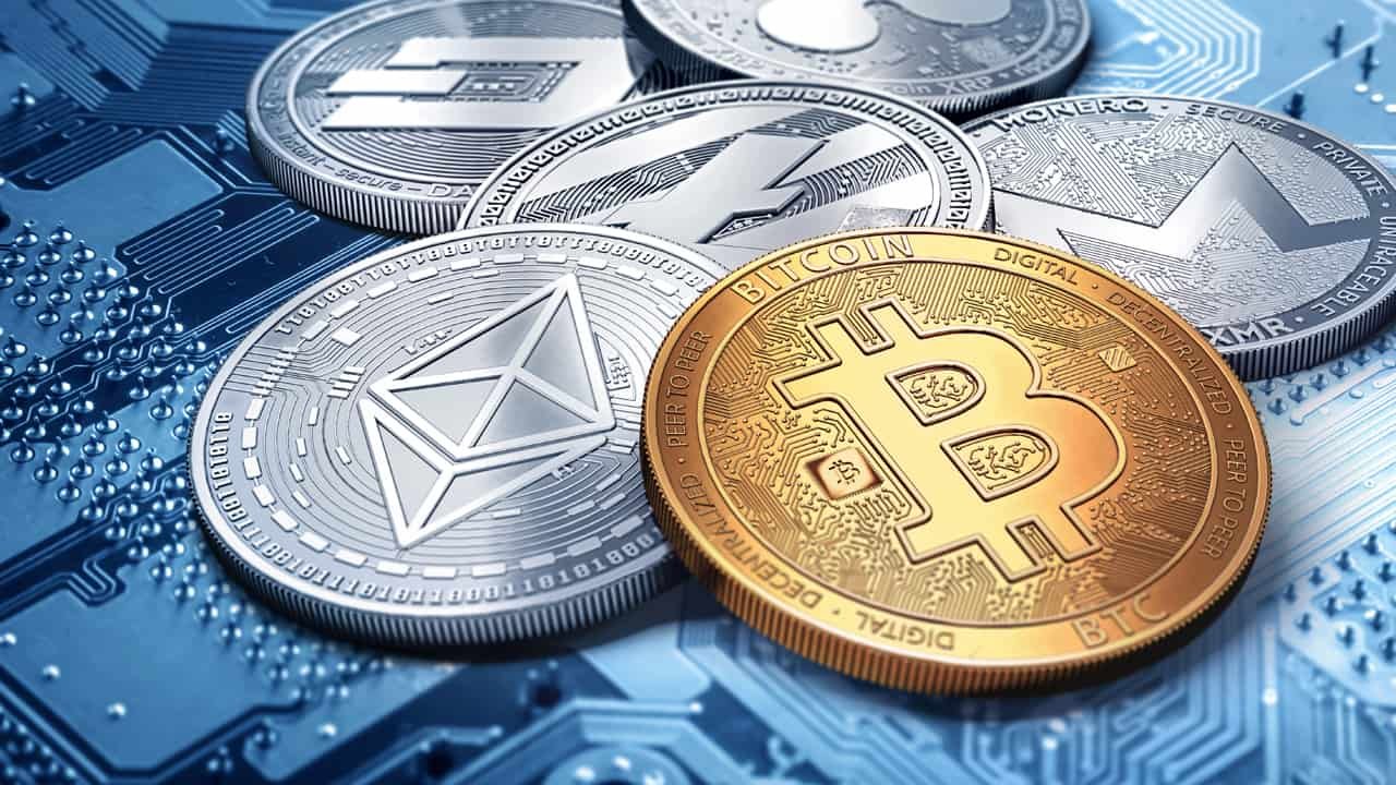 What is cryptocurrency and how does it work? | FXTM
