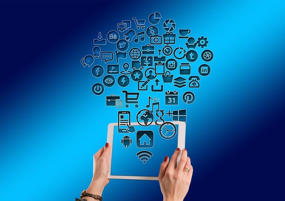 Illustration gratuite: Tablette, Main, Ipad, Structure - Image gratuite ...